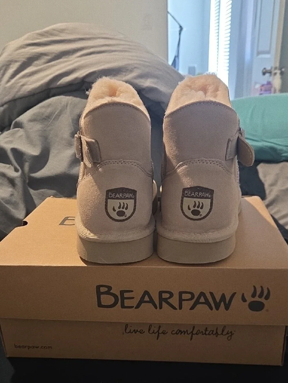 BearPaw comfortable womens
